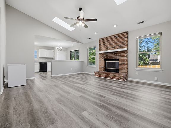 3rd image of 3140 Shellbark Dr