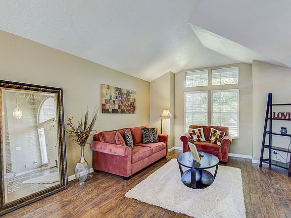 4th image of 211 Sandpiper Dr