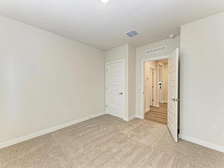 18143 Wheathouse Pl — Photo 40