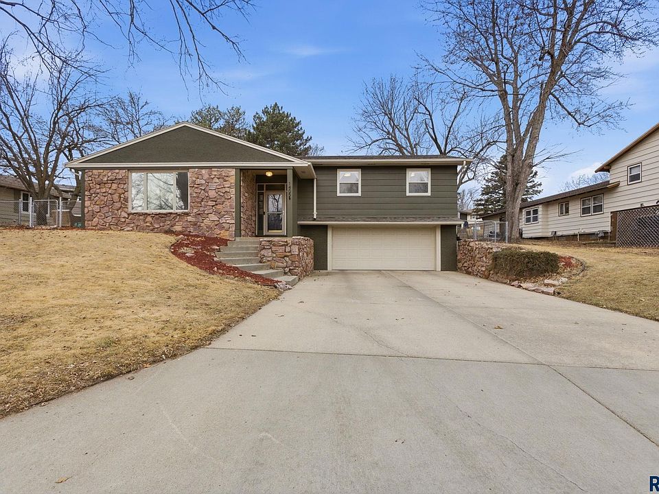 1st image of 1405 E Otonka Trl