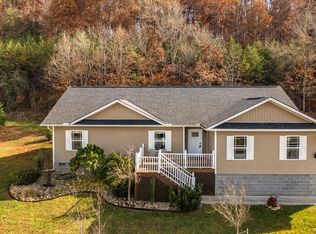 154 Clear Creek Way, Kodak, TN 37764