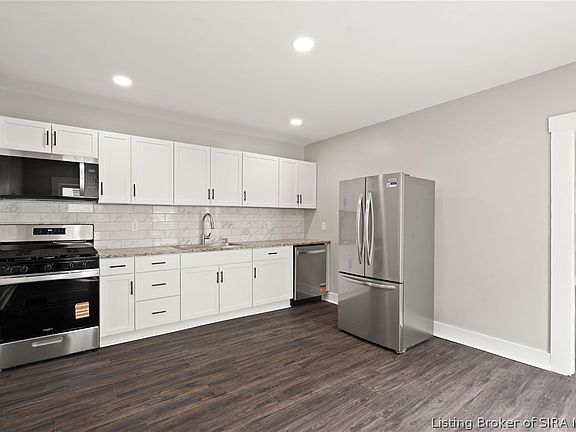3rd image of 1329 Roosevelt Avenue