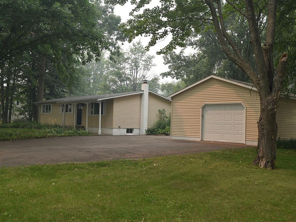 1st image of 103 Carriage Hill Dr