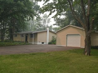 103 Carriage Hill Dr, Hinckley, MN 55037