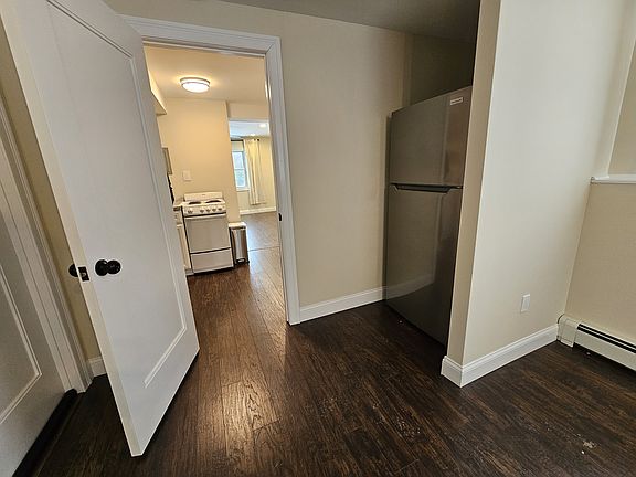 3rd image of 10 Lake Park St