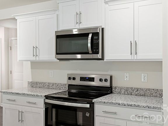 3rd image of 214 Hyder Ridge Rd