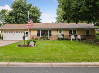 5510 Joyce St, Maple Plain, MN 55359