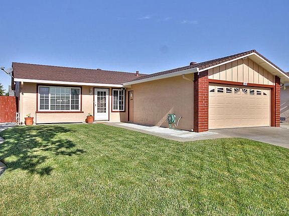2nd image of 4466 Queen Anne Dr