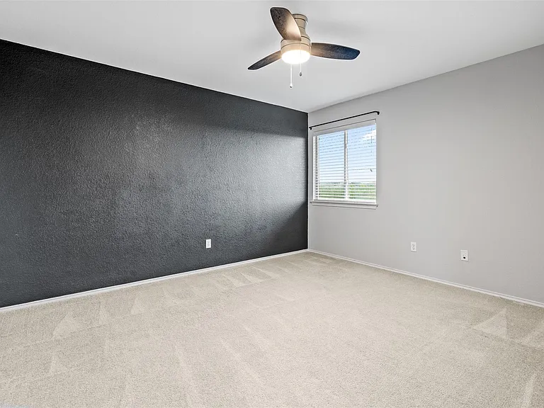 919 Washburn Dr — Photo 14