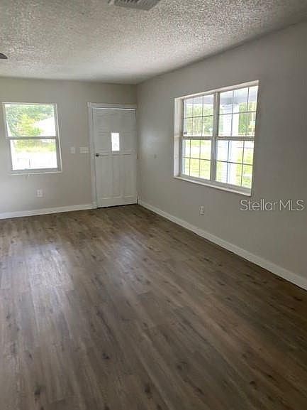 2nd image of 6953 Holly Dr