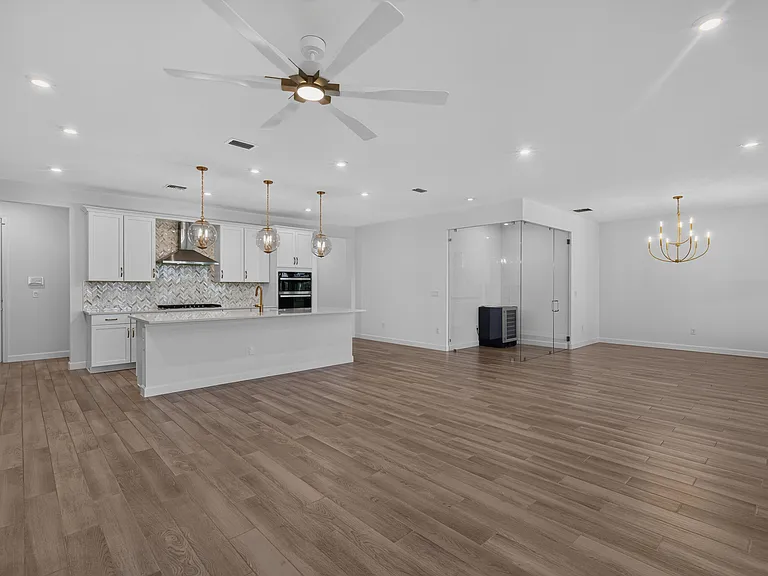 13621 SW Bally Dr — Photo 24