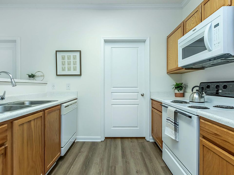 1st image of 6110 Riverwoods Dr #6130-303