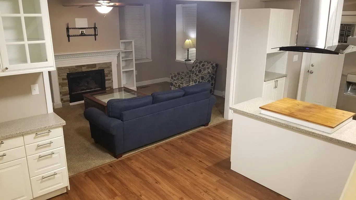 2 bed, 1386 sqft, $2,200 — Photo 4
