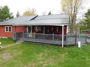 145 Commercial St, Hartland, ME 04943