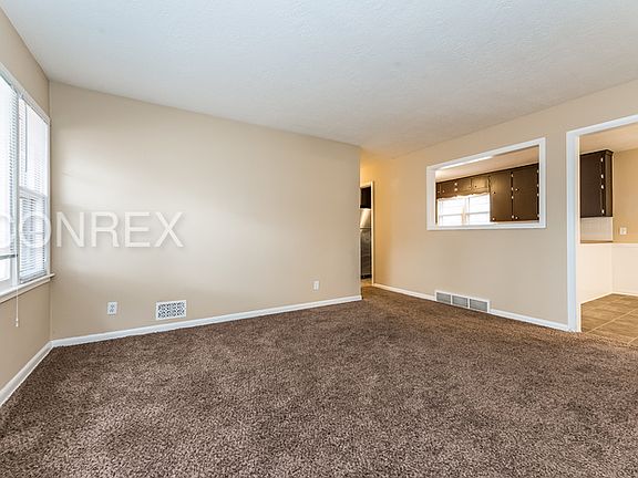 5th image of 4001 S Leslie Ave