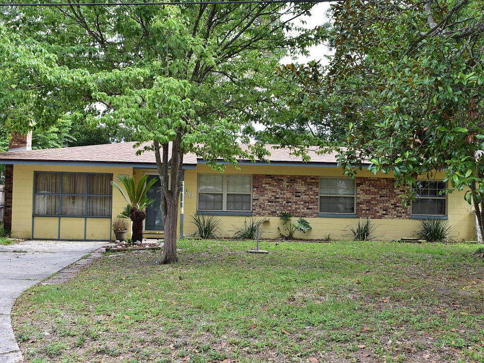 1st image of 7240 Adele Ct