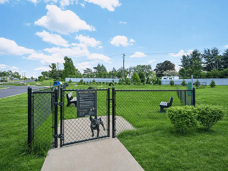 Reserve at Iroquois — Photo 40