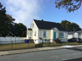 103 Chicago St, Fall River, MA 02721