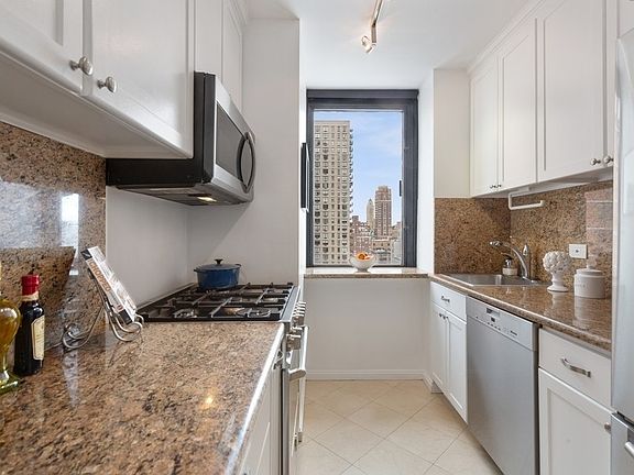 5th image of 330 E 75th St APT 20A
