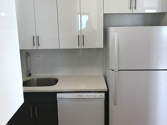 3rd image of 711 Seagirt Ave #B21h