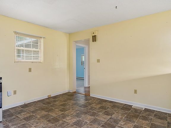 4th image of 118 Kathwood Dr