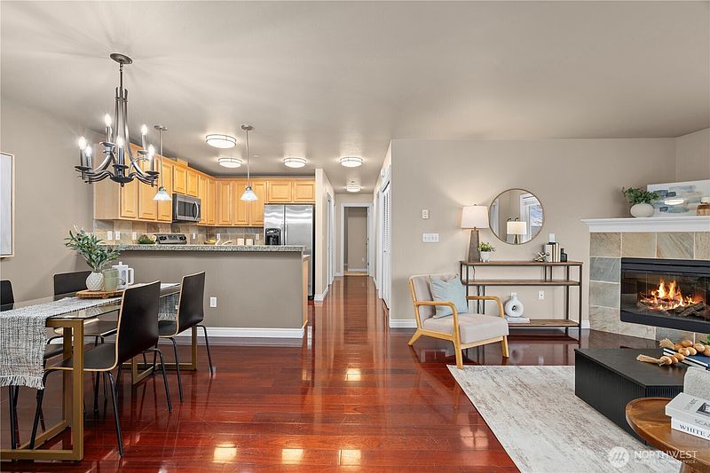 3rd image of 11306 124th Avenue NE #302