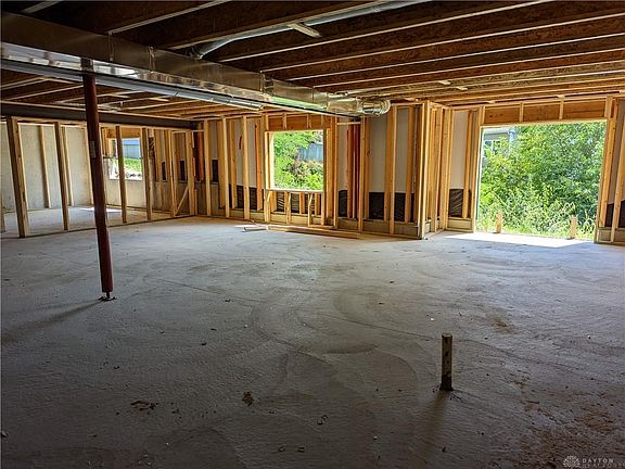 2nd image of 2869 Devonshire Ct