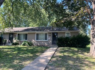 10910 W 57th St, Shawnee, KS 66203