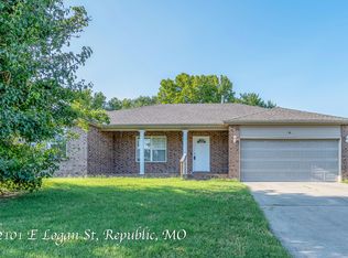 2101 E Logan Street, Republic, MO 65738