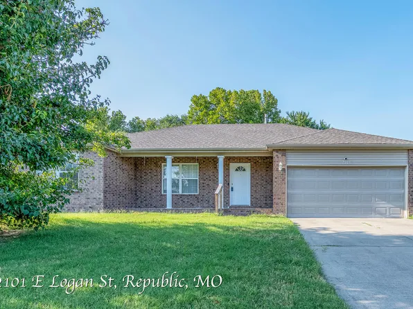 2101 E Logan Street, Republic, MO 65738