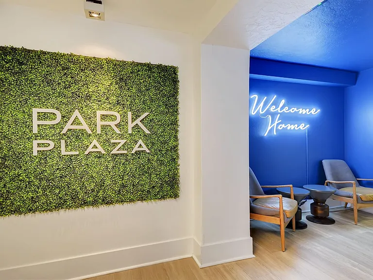 Park Plaza — Photo 21