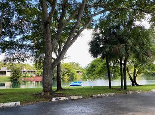 6464 Miami Lakes Dr E, Miami Lakes, FL 33014
