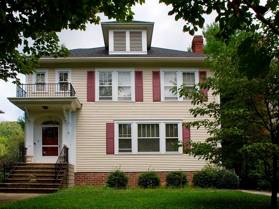 1st image of 57 Elmwood Pl #A