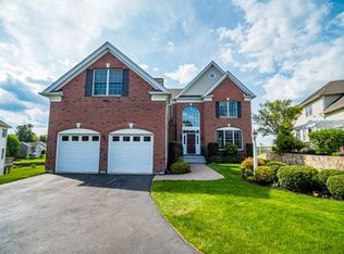 35 Fairways Ln, Methuen, MA 01844