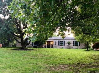 641 Braewick Rd, Seymour, IN 47274