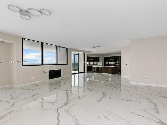 4th image of 18555 Collins Ave APT 1901