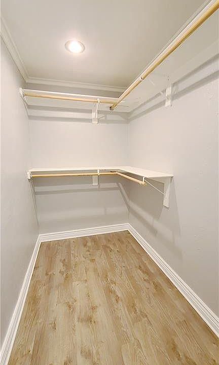 1st image of 1415 Voltaire Dr