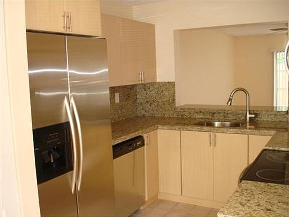 2nd image of 221 Palm Cir E #221