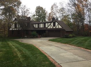 15 Chadbourne Dr, Hudson, OH 44236