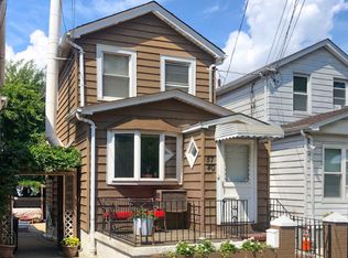 57-40 75th St, Middle Village, NY 11379