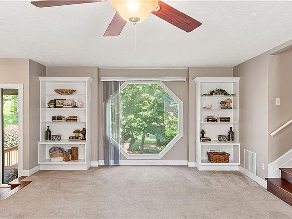 4th image of 4071 Stephanie Ct NW