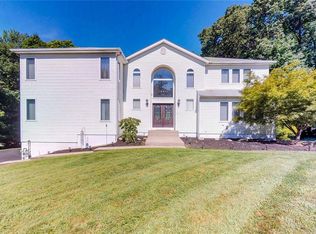 2 Zack Ct, Spring Valley, NY 10977