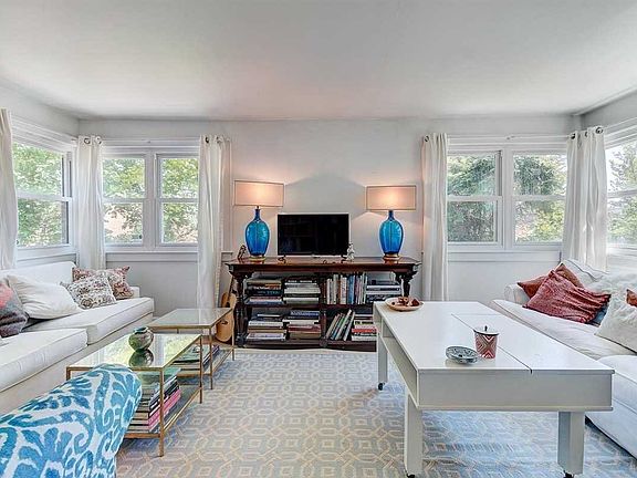5th image of 20 Elmwood Pl