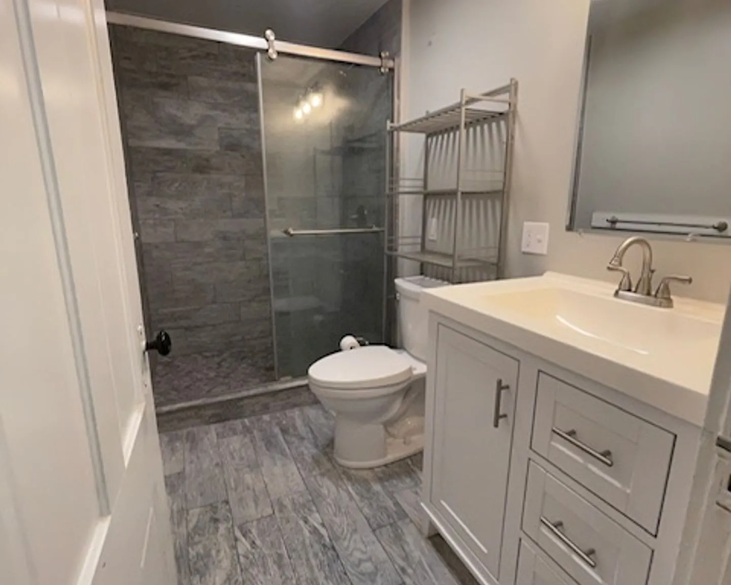 Fall Creek 1-4 Beds Available — Photo 4