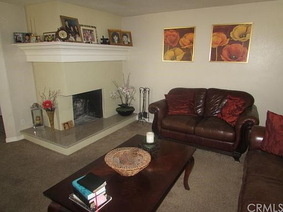 3rd image of 1189 Chestnut St