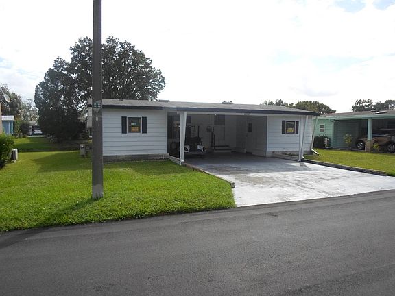 3rd image of 292 Country Club Dr