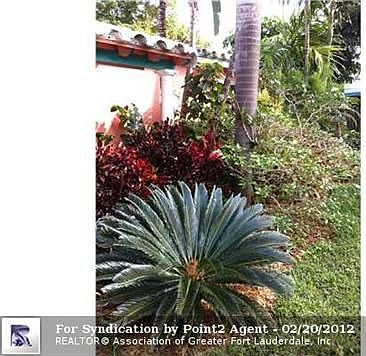 3rd image of 1320 NE 1st Ave