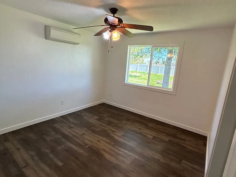 720 Kimberly Dr — Photo 16