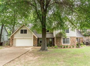 8901 Copper Oaks Ln, Fort Smith, AR 72903