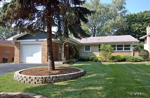 1st image of 1421 E Wakeman Ave